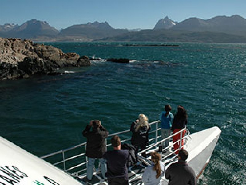 NAV ISLA LOBOS Y PAJAROS C/PINGUINERA HD SIB