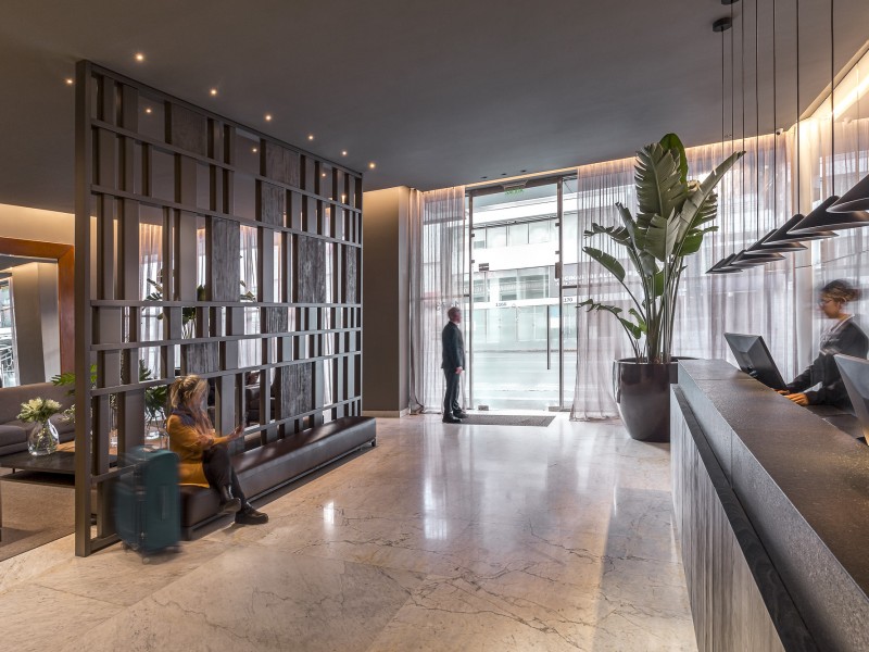 Broadway Hotel & Suites