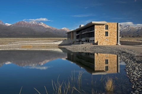 Casa de Uco Vineyards & Wine Resort- ENTRE VIÑEDOS